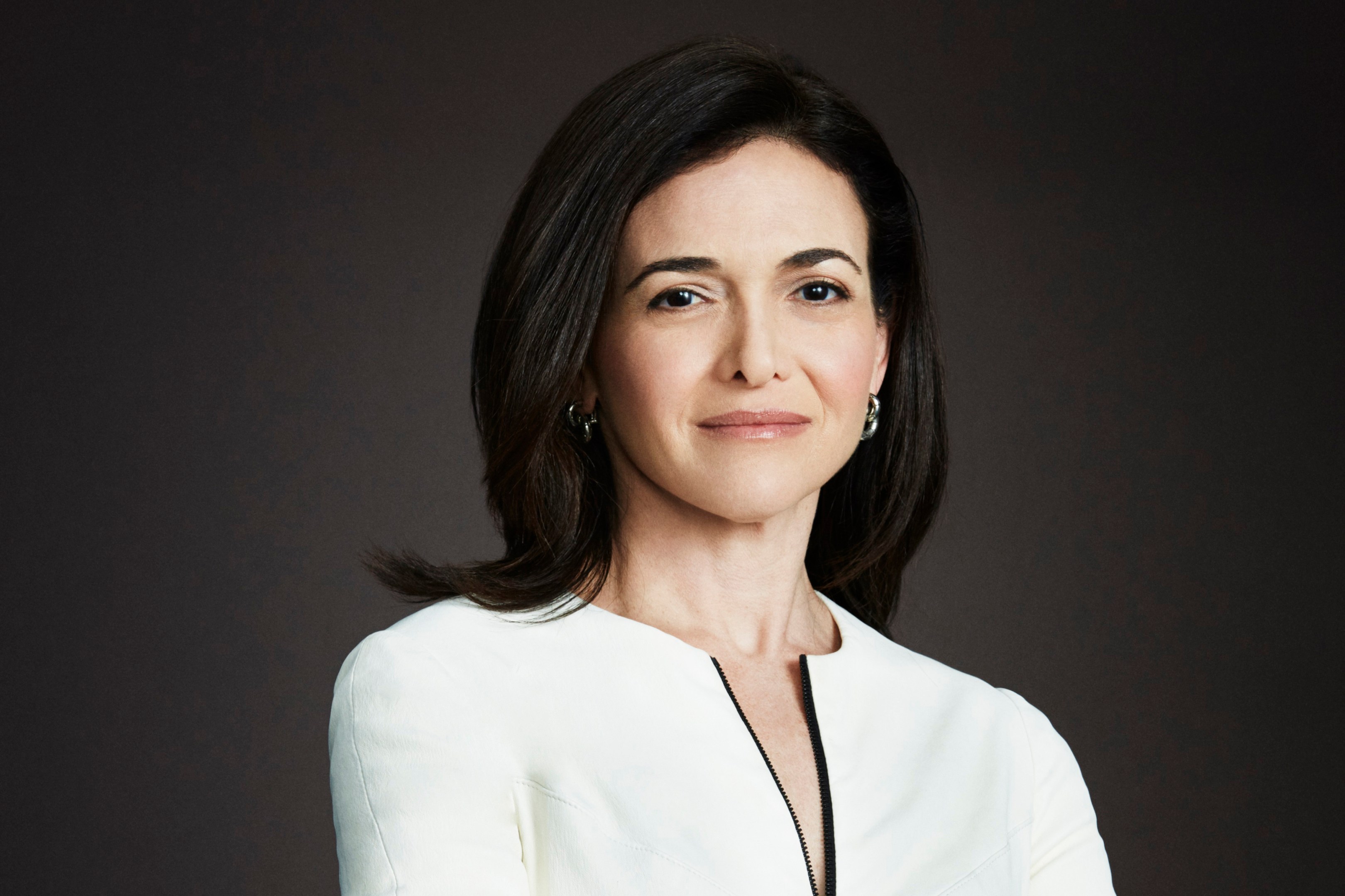 Sheryl Sandberg, directora de operaciones - Información sobre Facebook