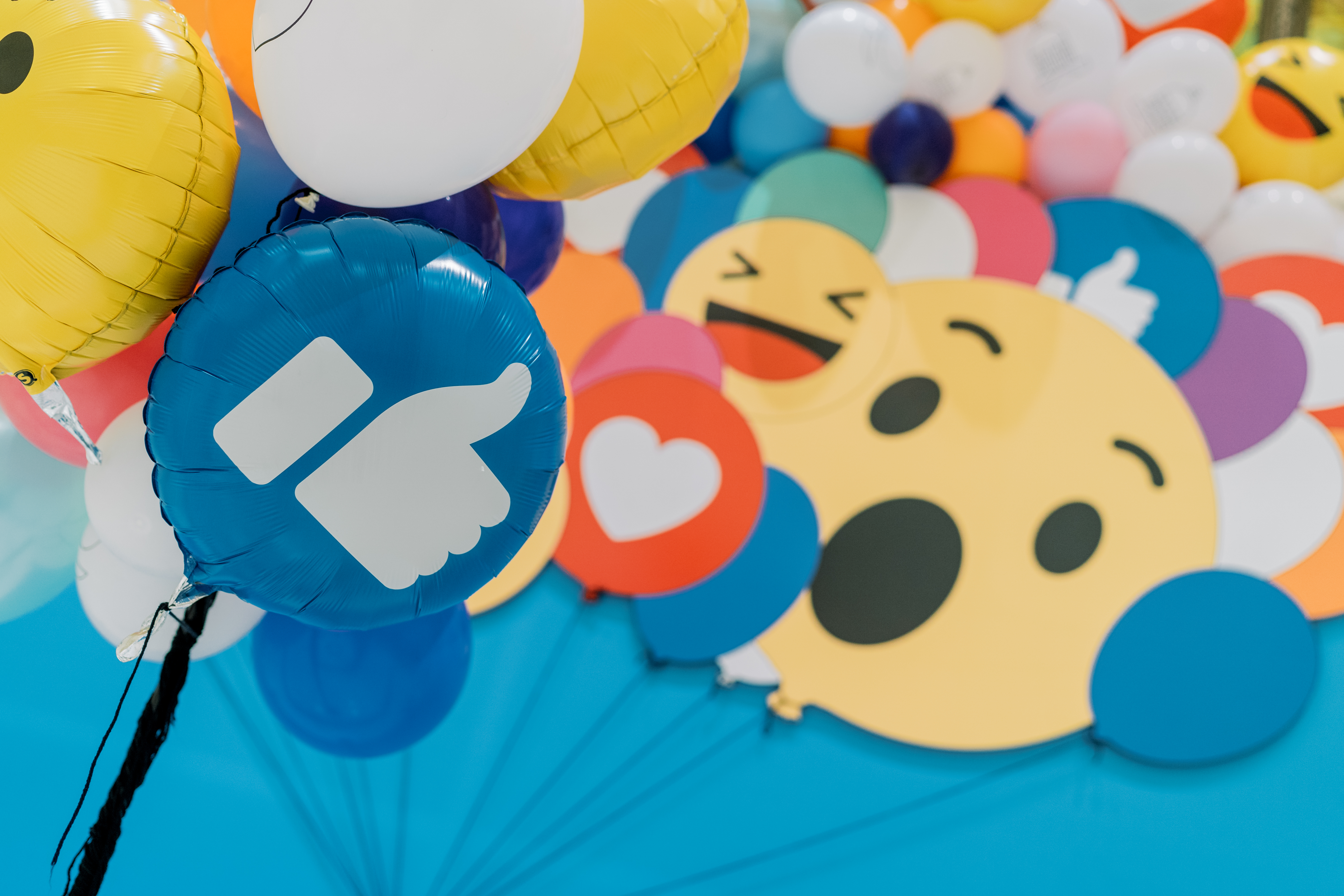 Facebook Reaction Balloons
