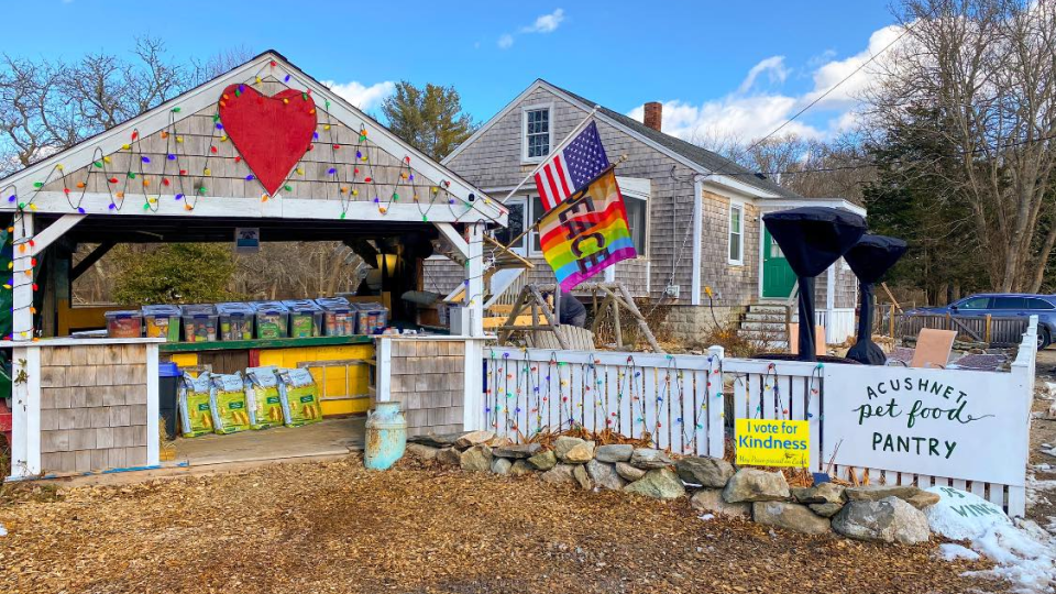 Photo of Acushnet Pet Food Pantry