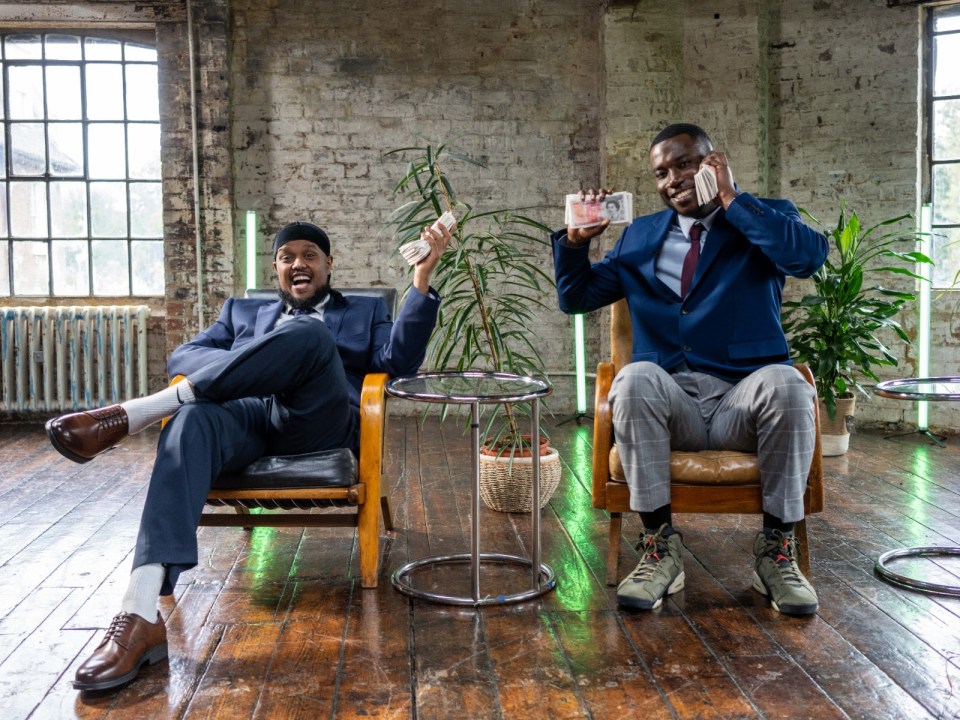 Harry Pinero and Chunkz sat together